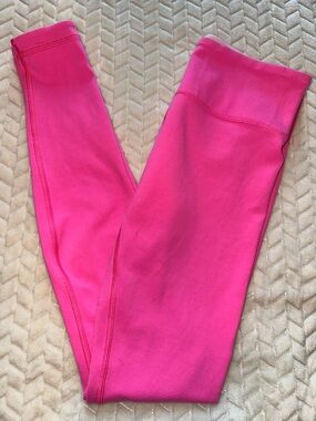 Lululemon Wunder Under Pant Reversible
Parfait Pink & Pinkelicious Size 4